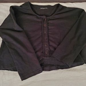 snapdragon & twig black button down cropped top